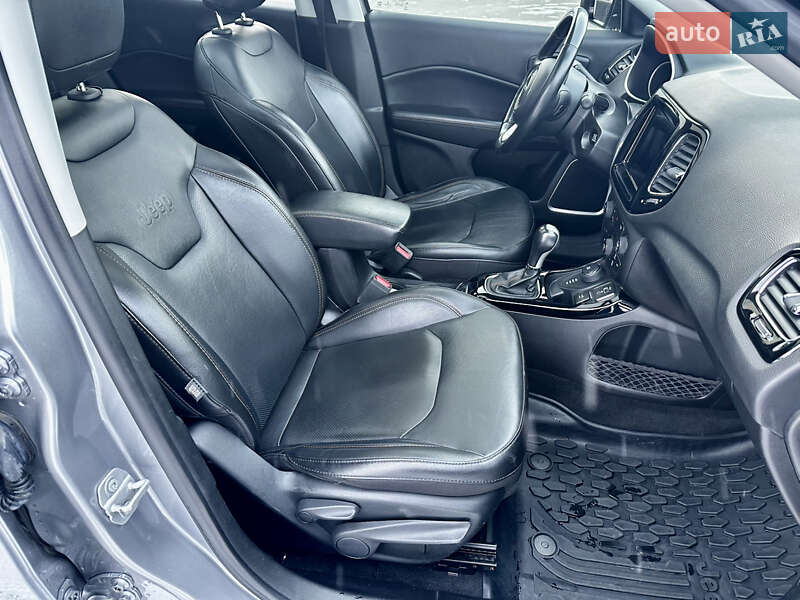 Внедорожник / Кроссовер Jeep Compass 2019 в Киеве