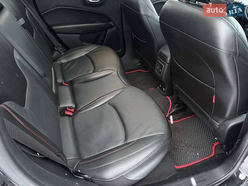 Внедорожник / Кроссовер Jeep Compass 2020 в Киеве