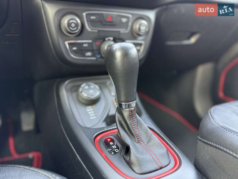 Внедорожник / Кроссовер Jeep Compass 2020 в Киеве