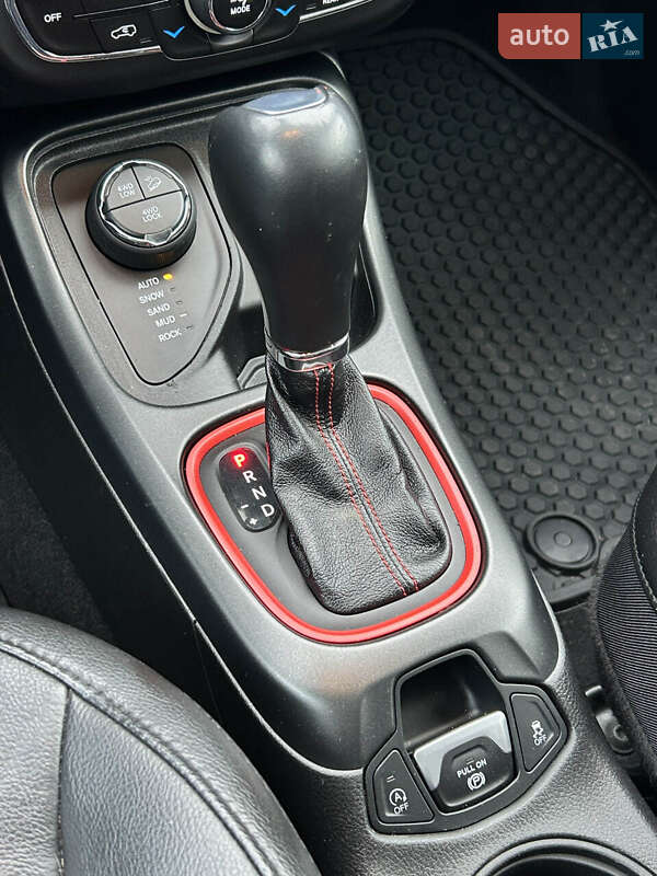 Внедорожник / Кроссовер Jeep Compass 2020 в Сумах