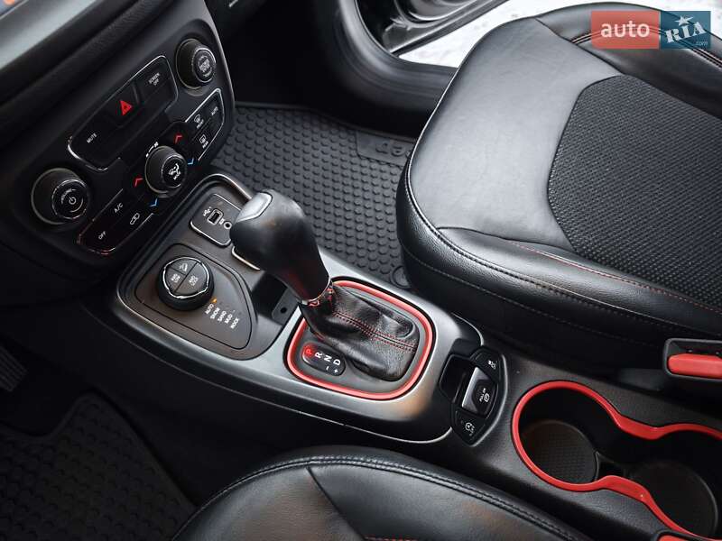 Внедорожник / Кроссовер Jeep Compass 2020 в Луцке