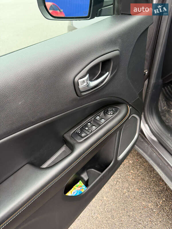 Внедорожник / Кроссовер Jeep Compass 2020 в Кропивницком фото 17 Внедорожник / Кроссовер Jeep Compass 2020 в Кропивницком