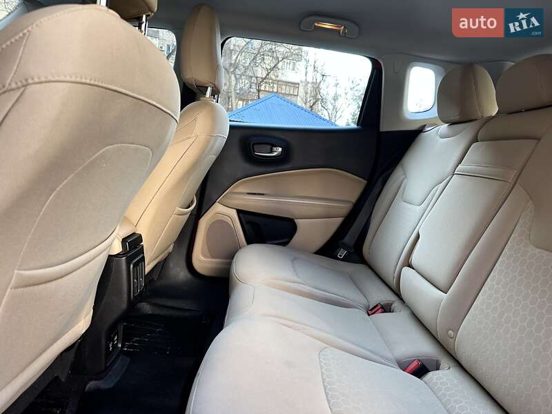 Внедорожник / Кроссовер Jeep Compass 2018 в Одессе фото 15 Внедорожник / Кроссовер Jeep Compass 2018 в Одессе