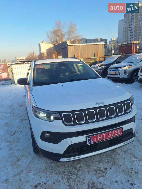 Внедорожник / Кроссовер Jeep Compass 2022 в Киеве