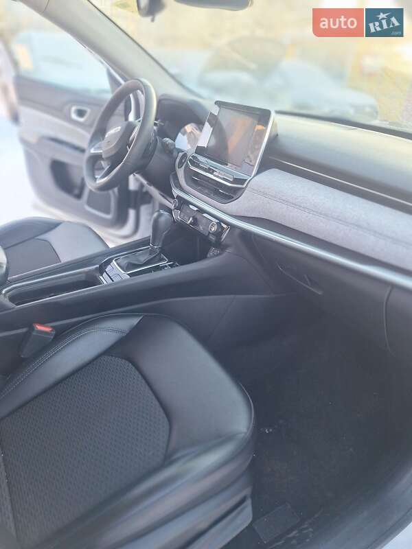 Внедорожник / Кроссовер Jeep Compass 2022 в Киеве