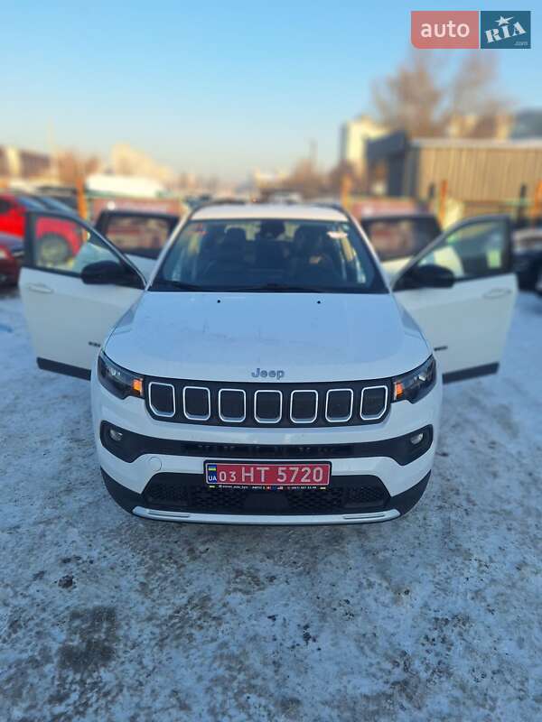 Внедорожник / Кроссовер Jeep Compass 2022 в Киеве