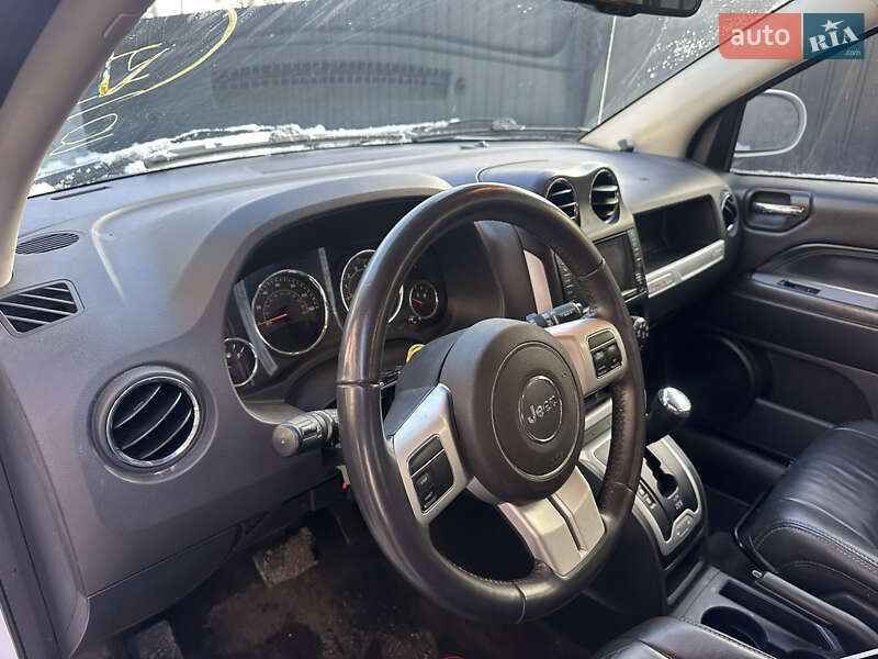 Внедорожник / Кроссовер Jeep Compass 2016 в Ужгороде фото 4 Внедорожник / Кроссовер Jeep Compass 2016 в Ужгороде