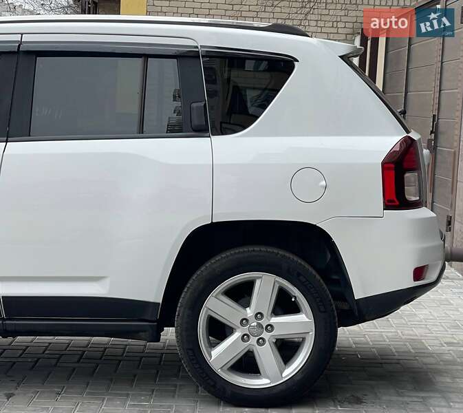 Внедорожник / Кроссовер Jeep Compass 2013 в Николаеве