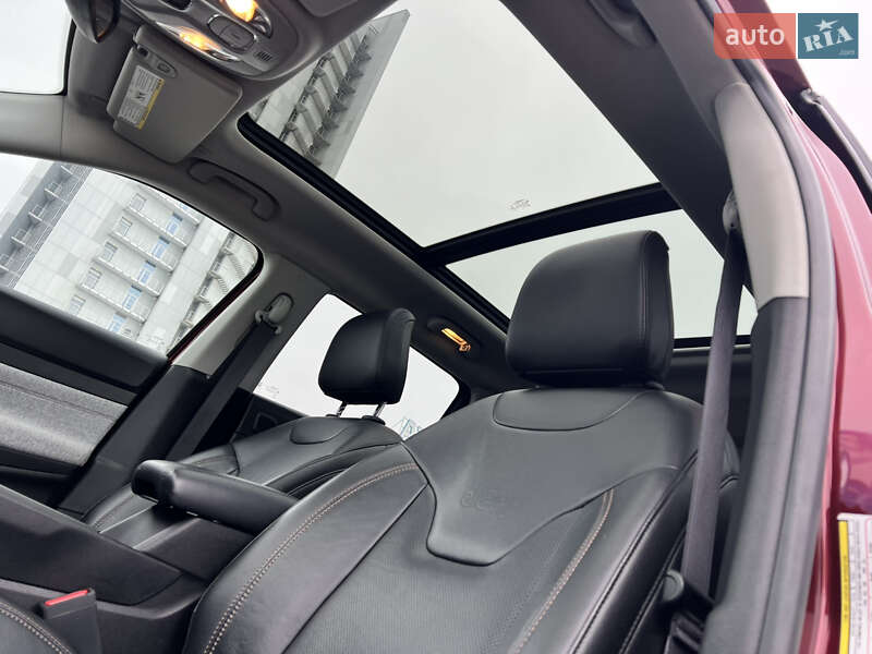 Внедорожник / Кроссовер Jeep Compass 2022 в Киеве фото 41 Внедорожник / Кроссовер Jeep Compass 2022 в Киеве