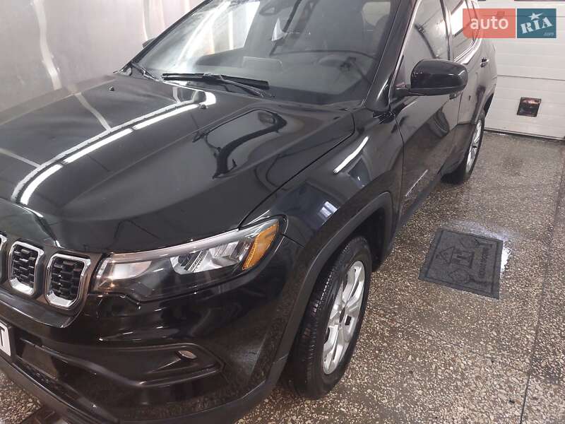 2025 Jeep Compass, VIN 3C4NJDBN9ST566280:plate — zdjęcie 1 (autoria)