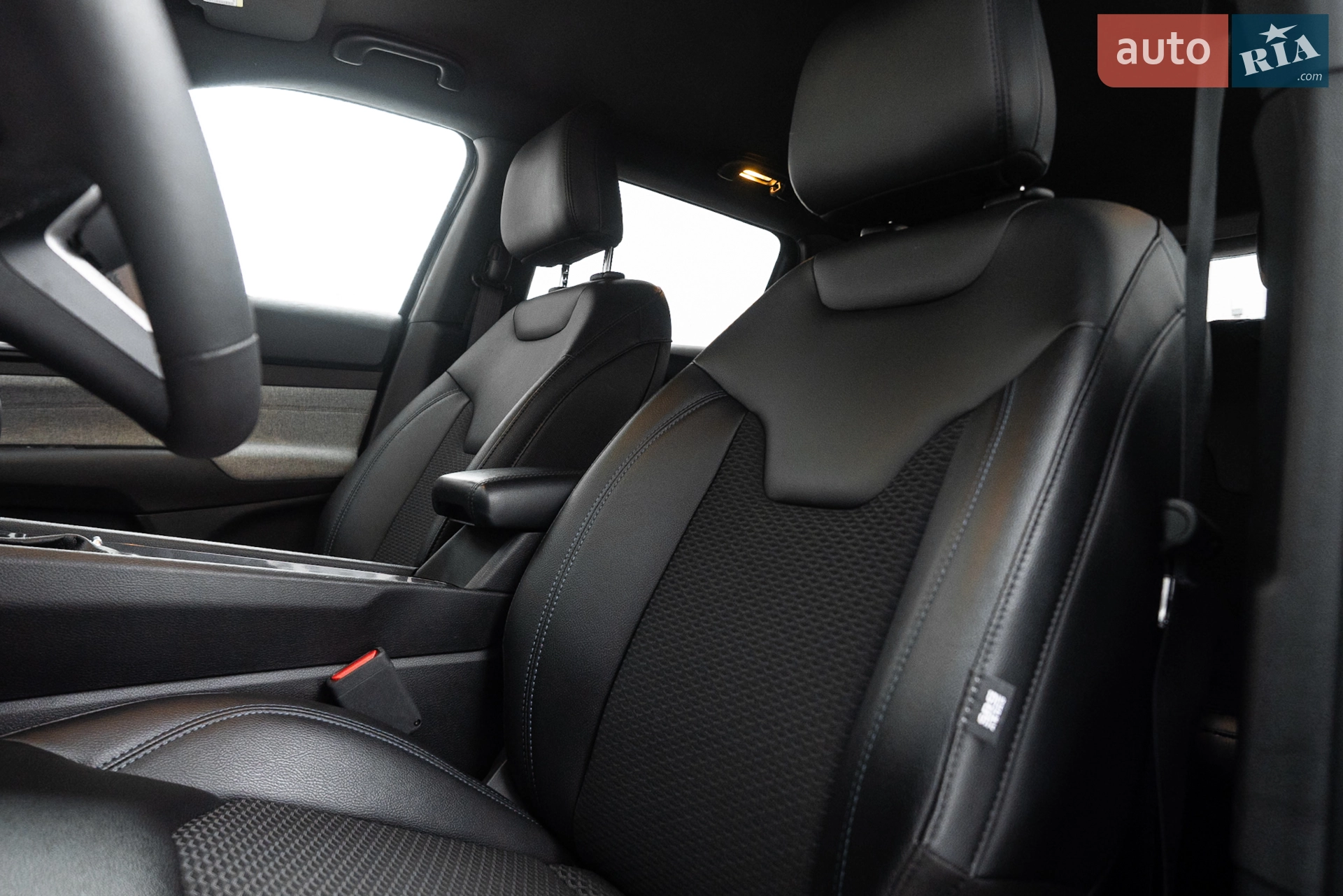 2023 Jeep Compass - мініатюра 9