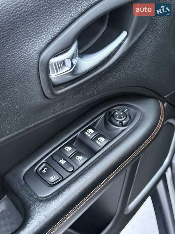 Позашляховик / Кросовер Jeep Compass 2018 в Сумах