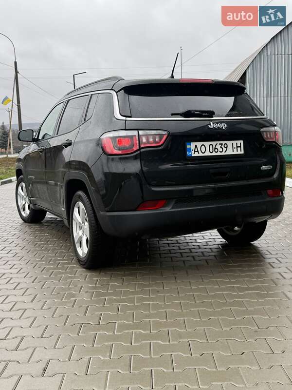 Внедорожник / Кроссовер Jeep Compass 2017 в Ужгороде