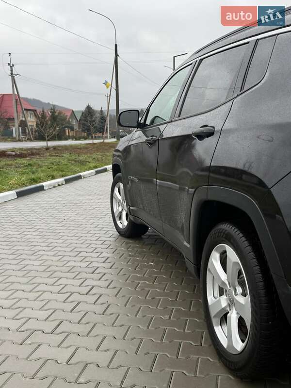 Внедорожник / Кроссовер Jeep Compass 2017 в Ужгороде