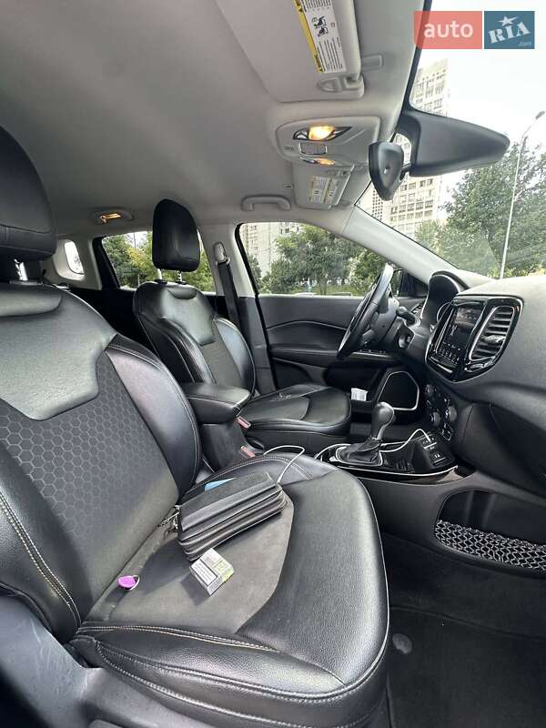 Внедорожник / Кроссовер Jeep Compass 2018 в Черновцах