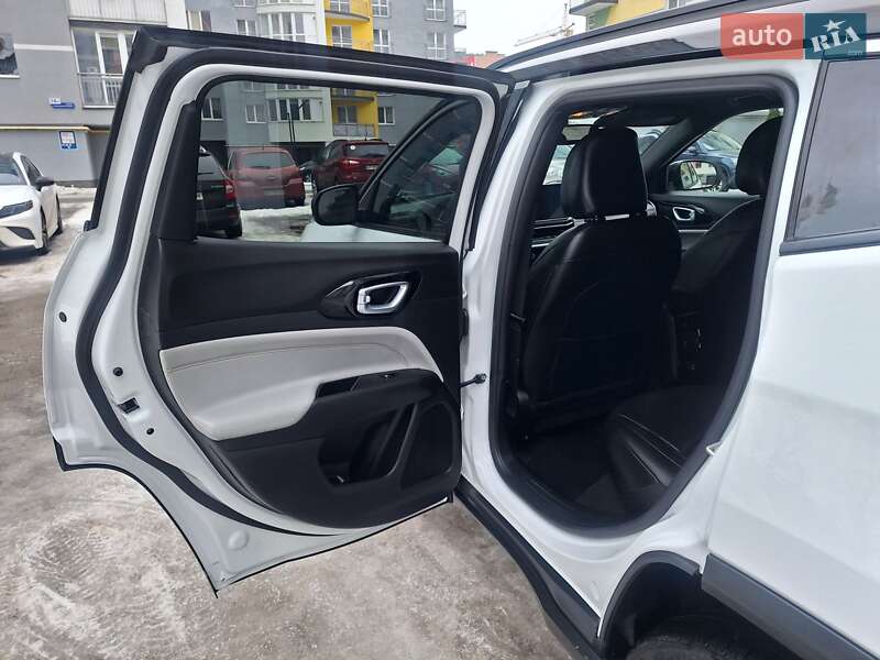 Внедорожник / Кроссовер Jeep Compass 2024 в Ивано-Франковске фото 49 Внедорожник / Кроссовер Jeep Compass 2024 в Ивано-Франковске