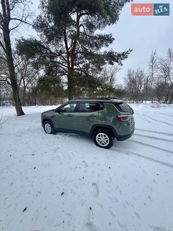 Позашляховик / Кросовер Jeep Compass 2017 в Києві