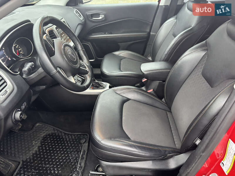 Внедорожник / Кроссовер Jeep Compass 2017 в Киеве