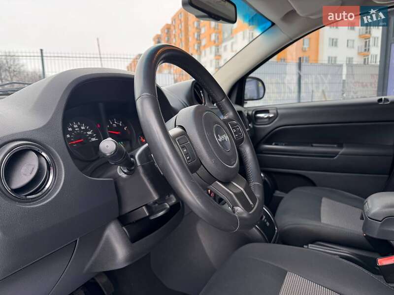 Внедорожник / Кроссовер Jeep Compass 2012 в Виннице