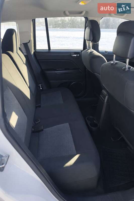 Внедорожник / Кроссовер Jeep Compass 2011 в Киеве