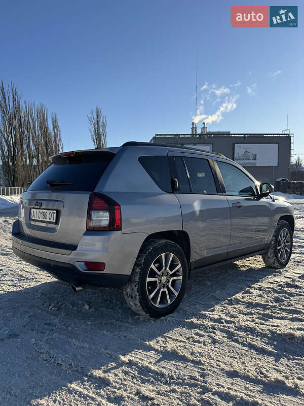 Внедорожник / Кроссовер Jeep Compass 2015 в Киеве