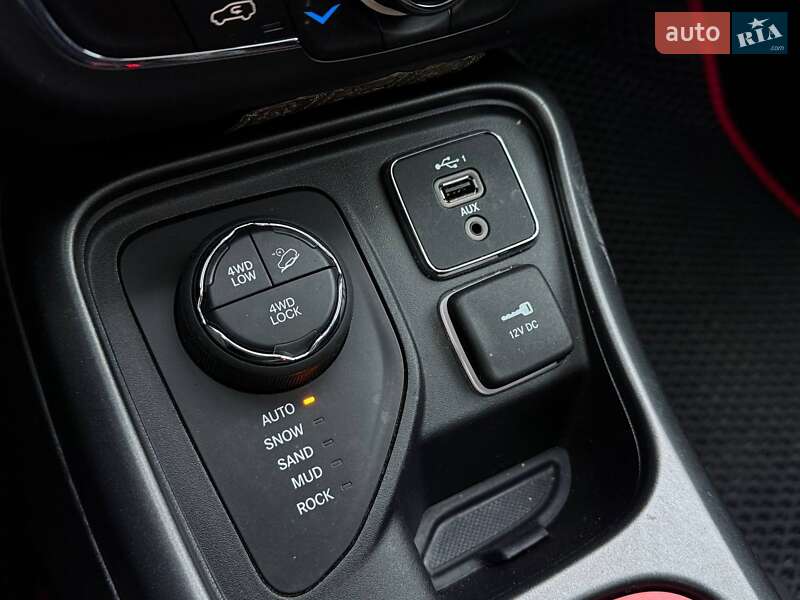 Позашляховик / Кросовер Jeep Compass 2020 в Києві