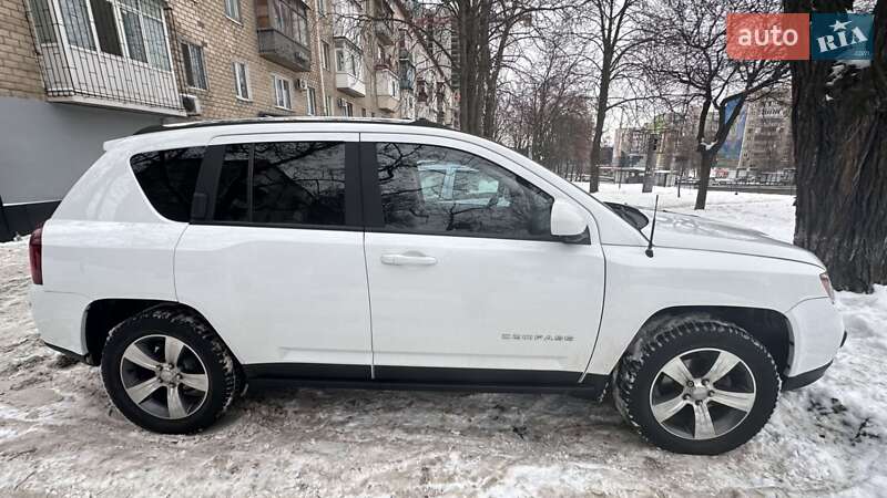 Внедорожник / Кроссовер Jeep Compass 2016 в Киеве фото 6 Внедорожник / Кроссовер Jeep Compass 2016 в Киеве