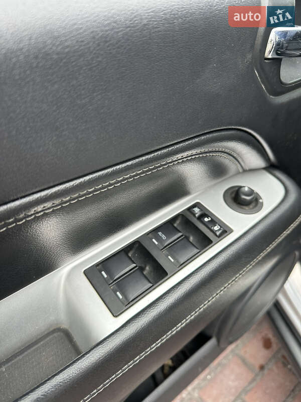 Позашляховик / Кросовер Jeep Compass 2015 в Дніпрі фото 39 Позашляховик / Кросовер Jeep Compass 2015 в Дніпрі