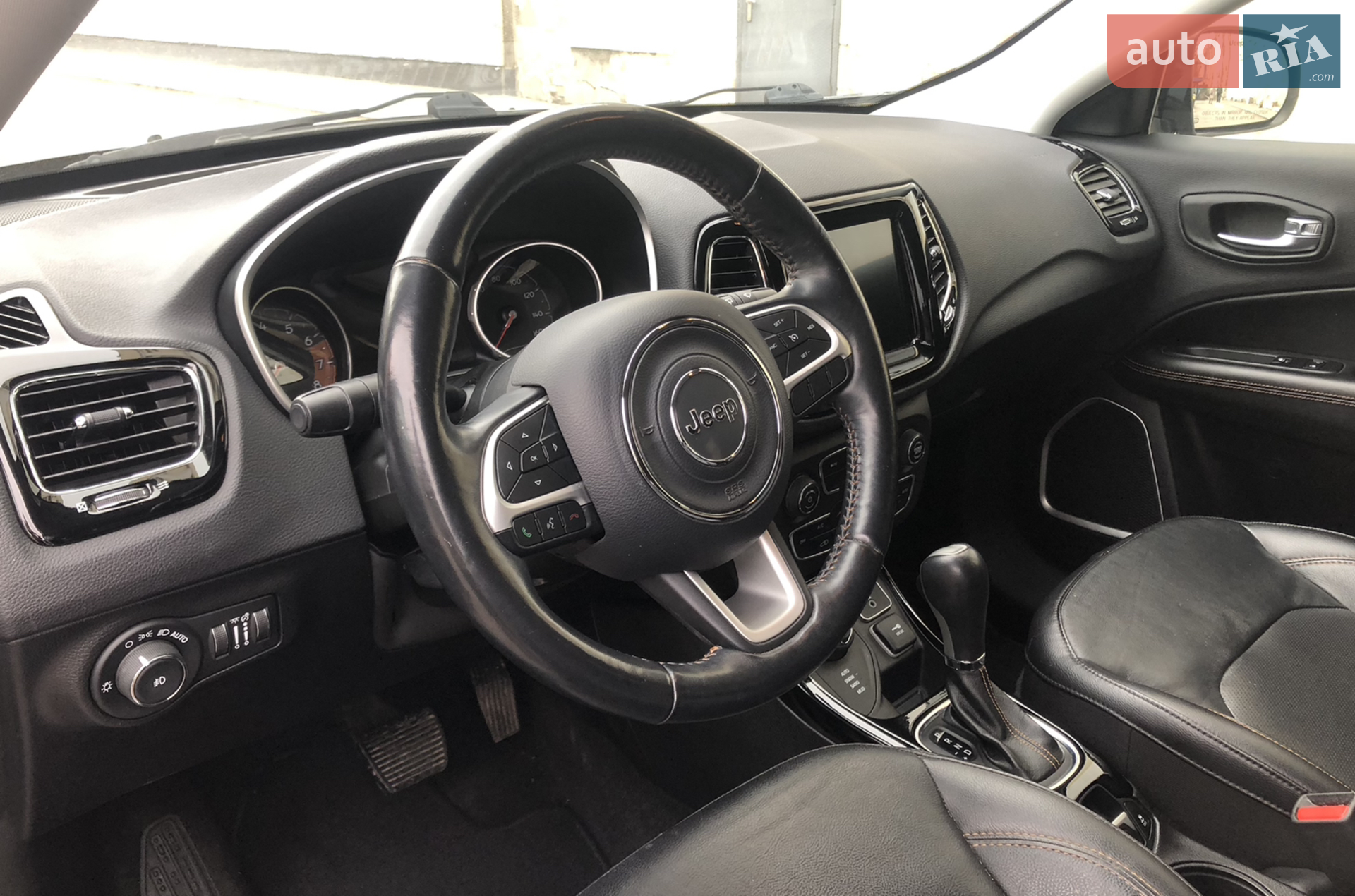 2019 Jeep Compass - мініатюра 27