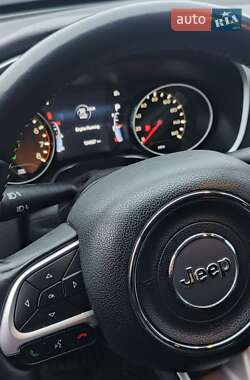 Позашляховик / Кросовер Jeep Compass 2017 в Літині