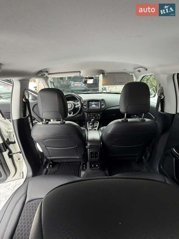 Позашляховик / Кросовер Jeep Compass 2018 в Дубні фото 18 Позашляховик / Кросовер Jeep Compass 2018 в Дубні