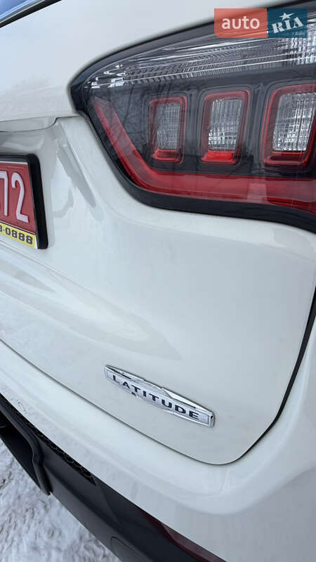 Позашляховик / Кросовер Jeep Compass 2018 в Дубні фото 36 Позашляховик / Кросовер Jeep Compass 2018 в Дубні