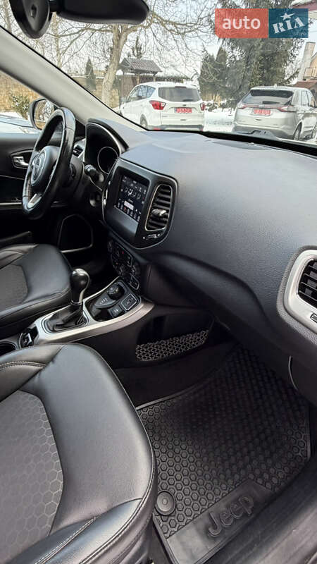 Позашляховик / Кросовер Jeep Compass 2018 в Дубні фото 45 Позашляховик / Кросовер Jeep Compass 2018 в Дубні