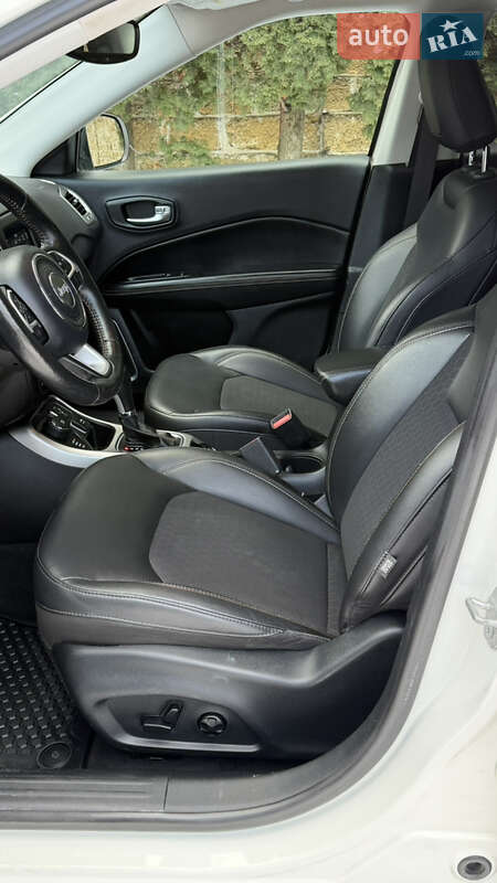 Позашляховик / Кросовер Jeep Compass 2018 в Дубні фото 52 Позашляховик / Кросовер Jeep Compass 2018 в Дубні