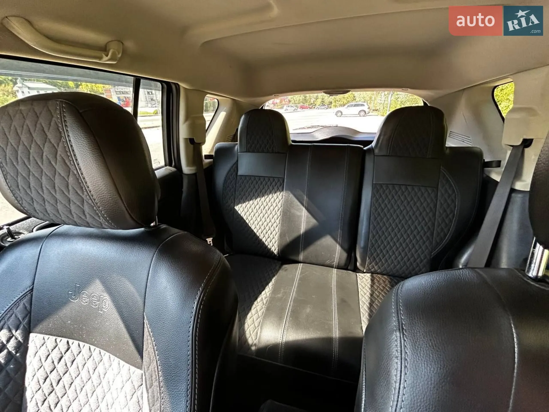 2016 Jeep Compass - мініатюра 12