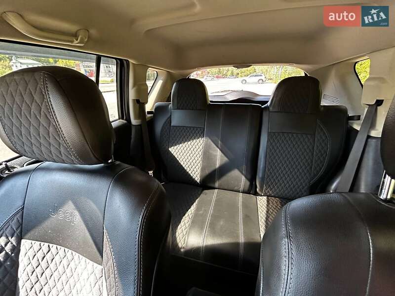 Позашляховик / Кросовер Jeep Compass 2016 в Дніпрі