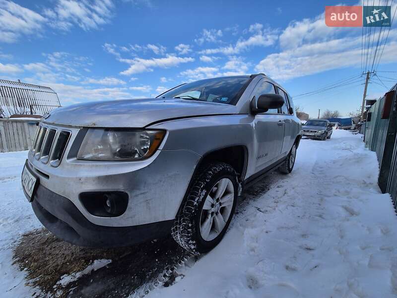Внедорожник / Кроссовер Jeep Compass 2011 в Киеве фото 9 Внедорожник / Кроссовер Jeep Compass 2011 в Киеве