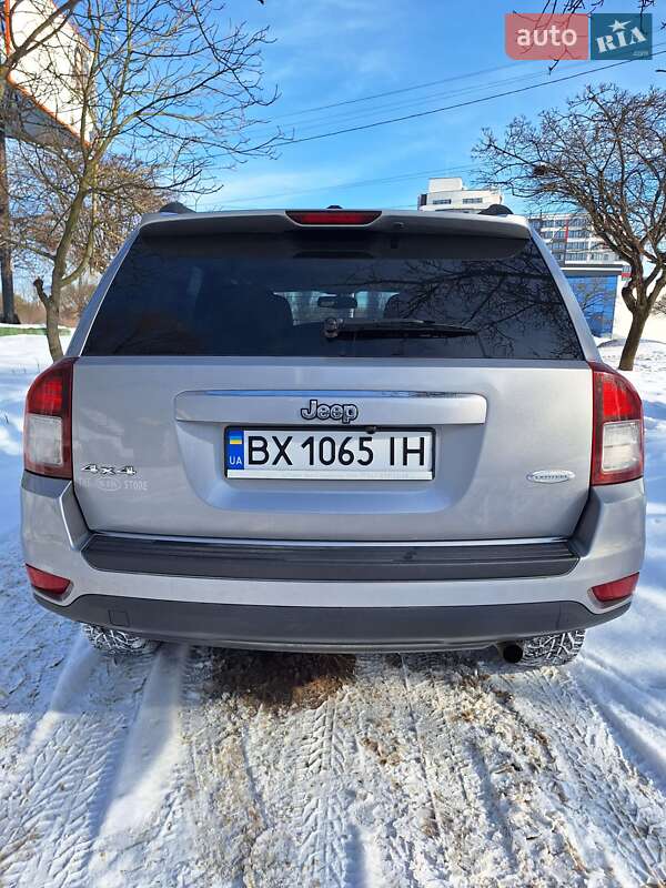 Внедорожник / Кроссовер Jeep Compass 2015 в Хмельницком