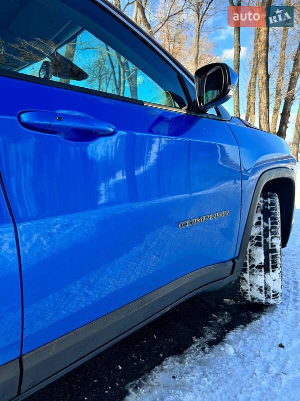 Внедорожник / Кроссовер Jeep Compass 2018 в Киеве фото 5 Внедорожник / Кроссовер Jeep Compass 2018 в Киеве