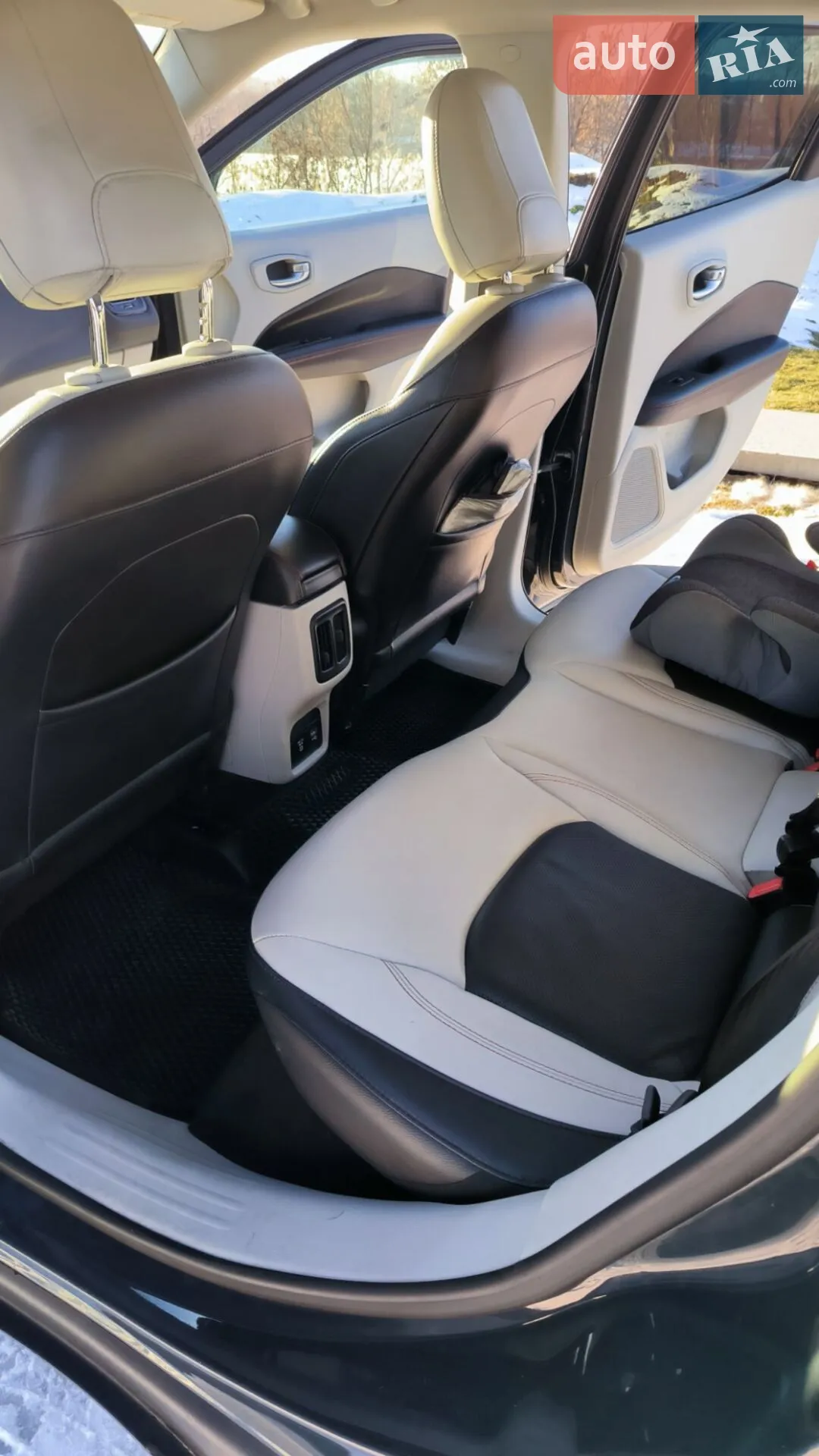 2017 Jeep Compass - мініатюра 24