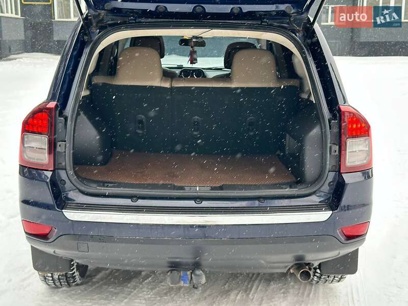 Внедорожник / Кроссовер Jeep Compass 2014 в Ахтырке