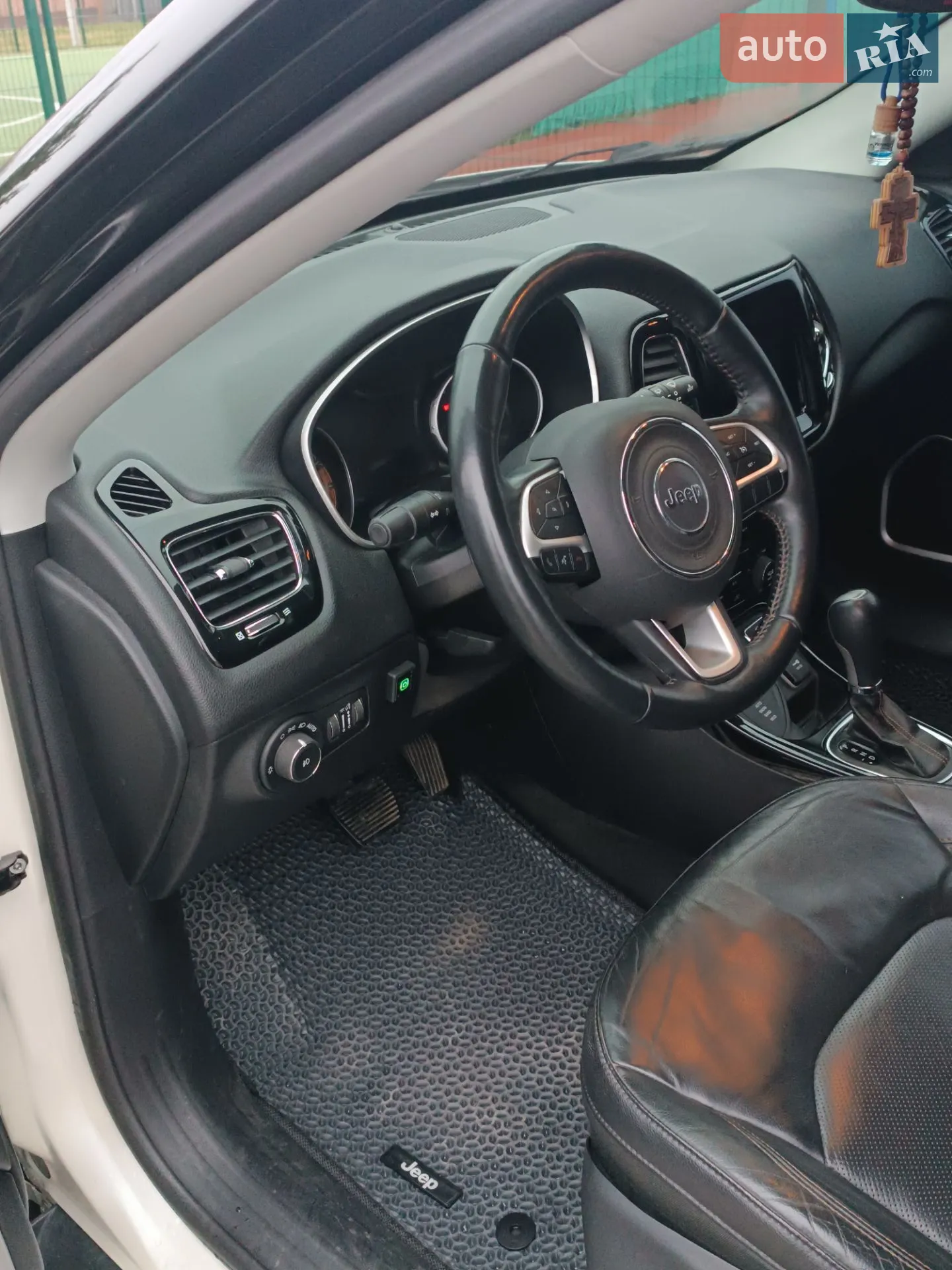 2017 Jeep Compass - мініатюра 16