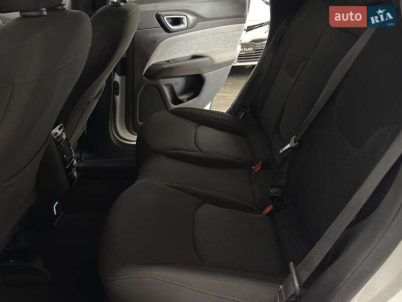Внедорожник / Кроссовер Jeep Compass 2023 в Николаеве
