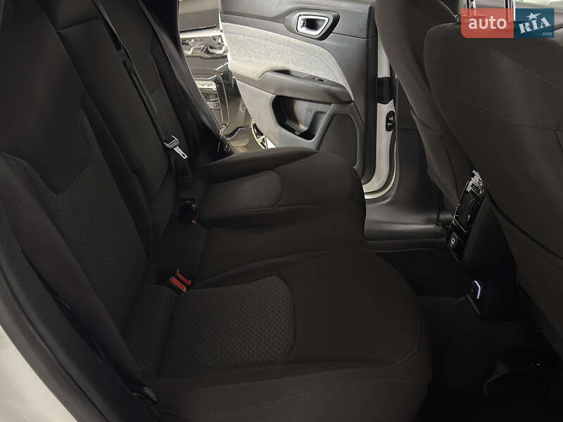 Внедорожник / Кроссовер Jeep Compass 2023 в Николаеве