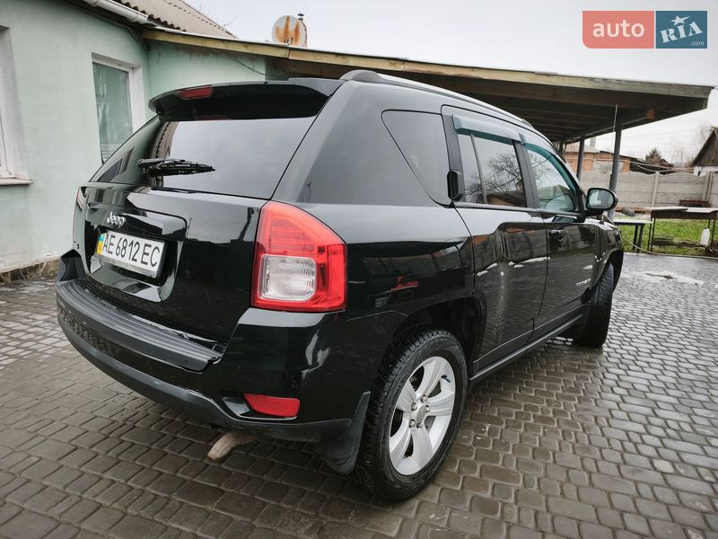 Внедорожник / Кроссовер Jeep Compass 2012 в Кривом Роге фото 8 Внедорожник / Кроссовер Jeep Compass 2012 в Кривом Роге