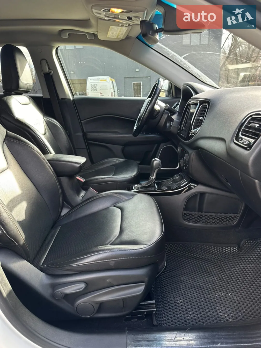 2019 Jeep Compass - мініатюра 19