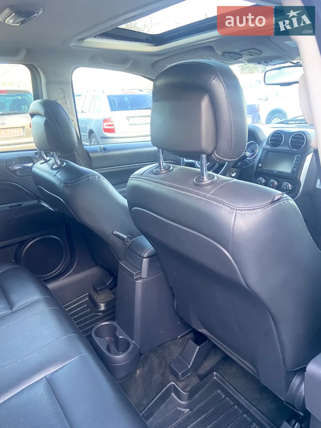 2016 Jeep Compass - мініатюра 8