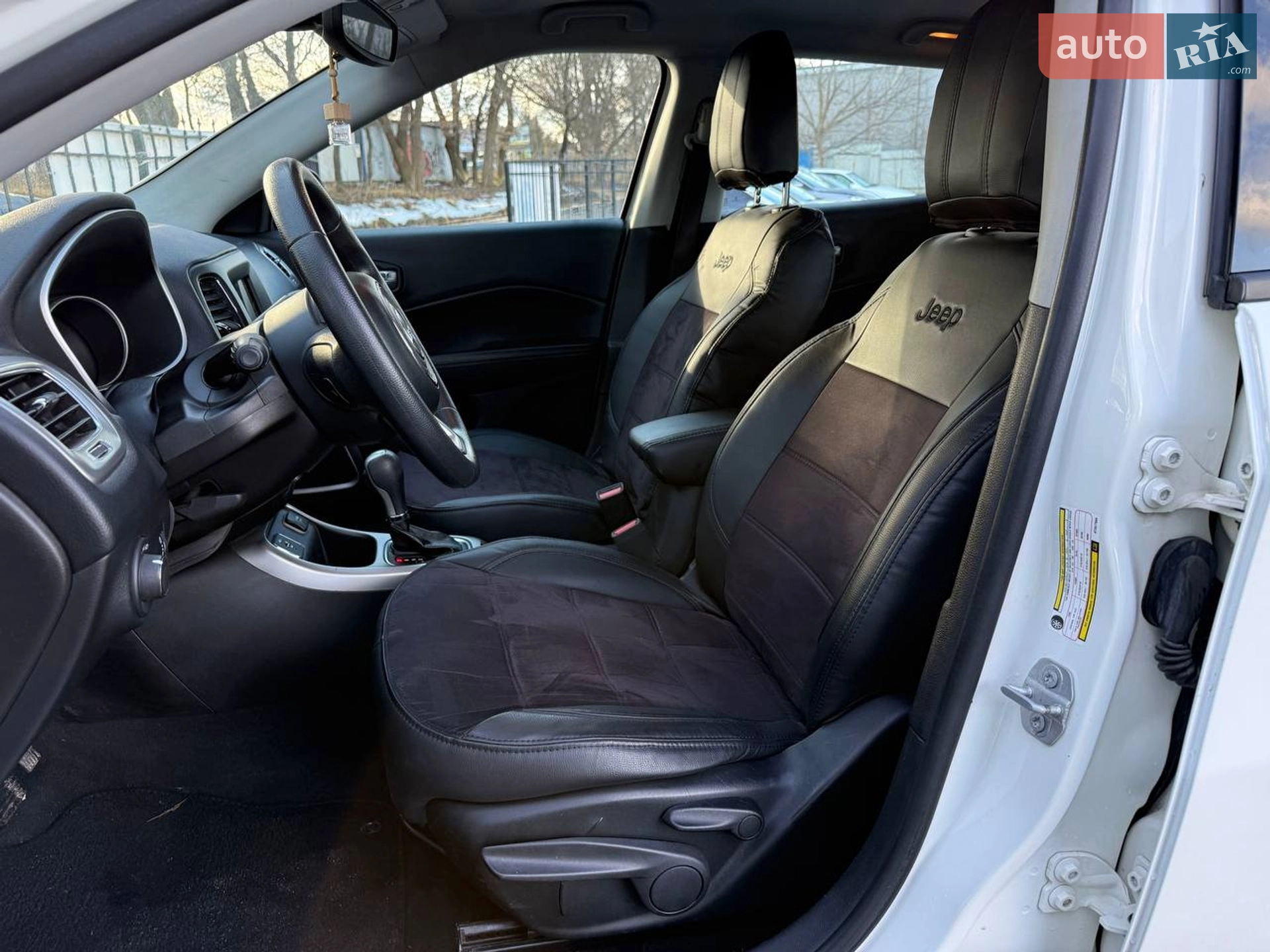 2019 Jeep Compass - мініатюра 3