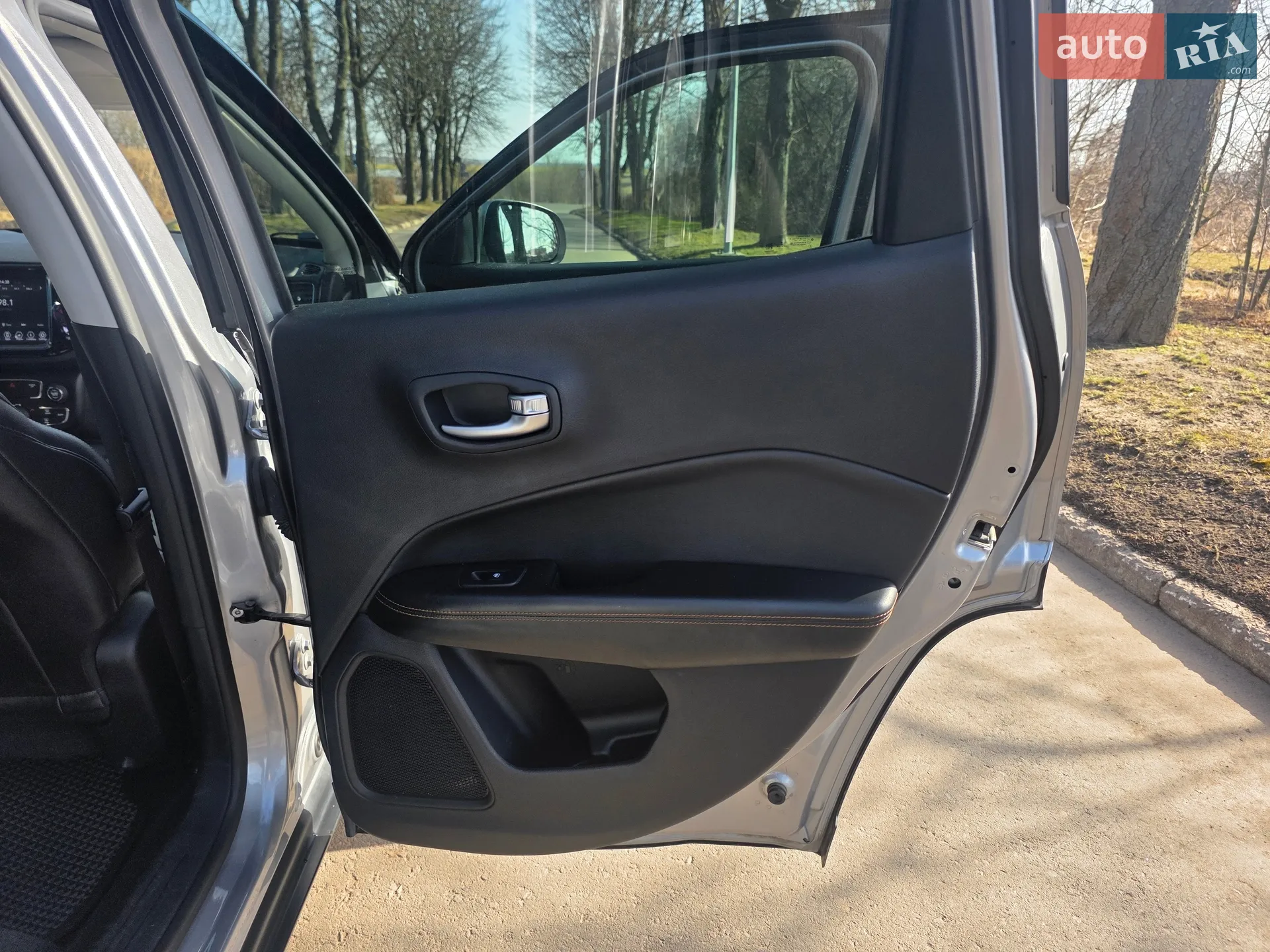 2017 Jeep Compass - мініатюра 42