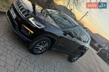 Внедорожник / Кроссовер Jeep Compass 2017 в Калуше